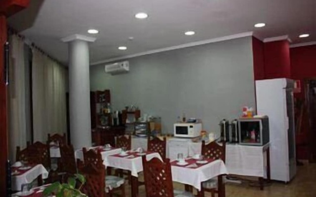 Hotel Manantiales