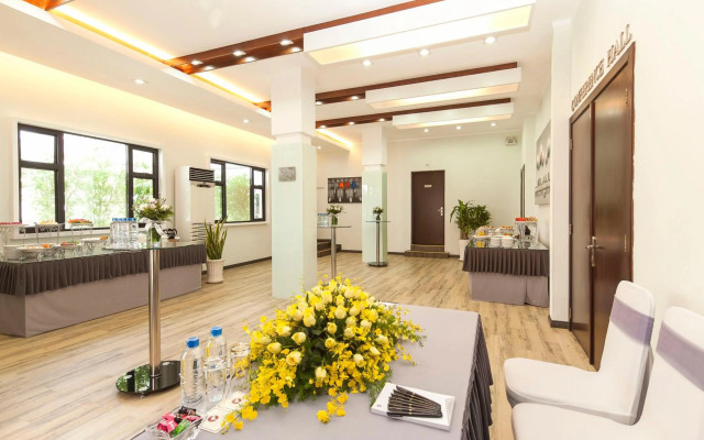 Vien Dong Hotel