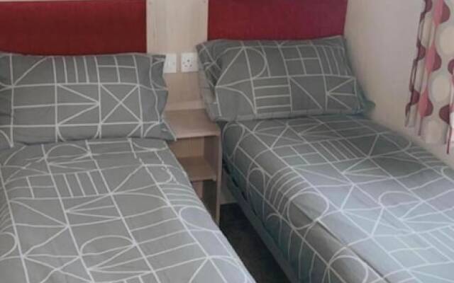 Captivating 3-bed Cabin in Rhyl