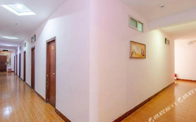 Lihui Business Hostel