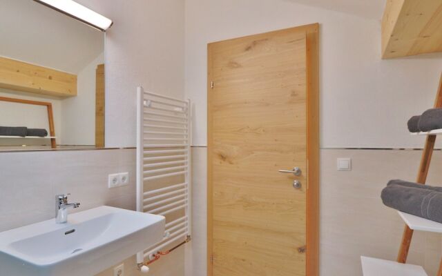 Sunlit Apartment near Forest in Itter