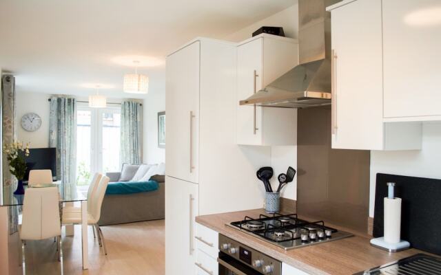 2 Bedroom Flat Close To The City Centre