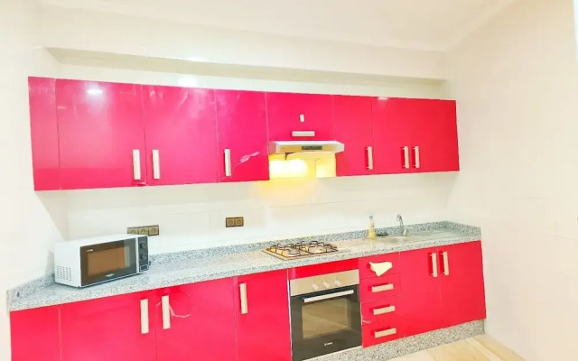 Les Belles Residences E