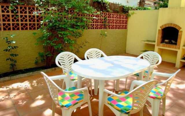 Planta Baja Con Jardin Privado Cerca De La Playa