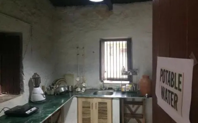 Old British House