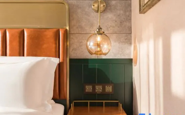 James Joyce Coffetel (Beijing Shahe Metro Station)