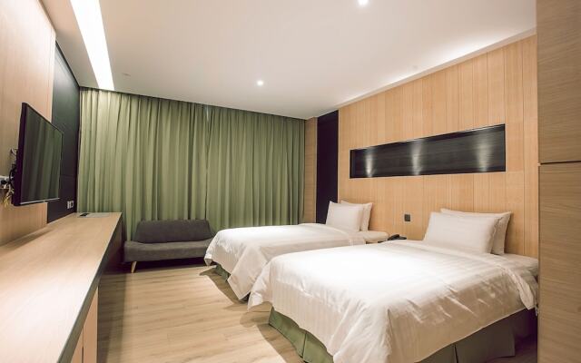 巨蛋旅店 HotelR14