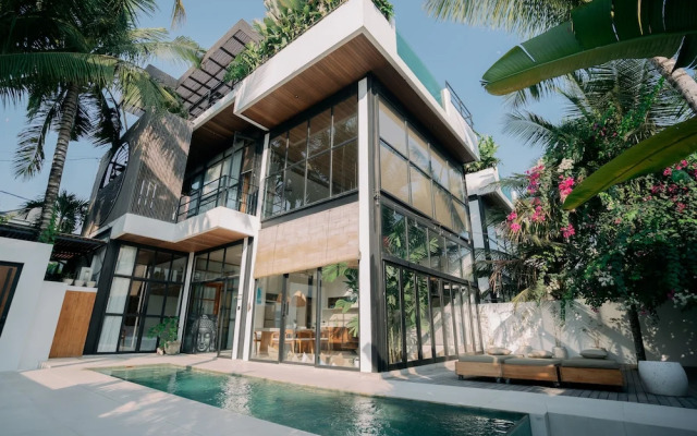 Baliwood Residence Villas by BREIG