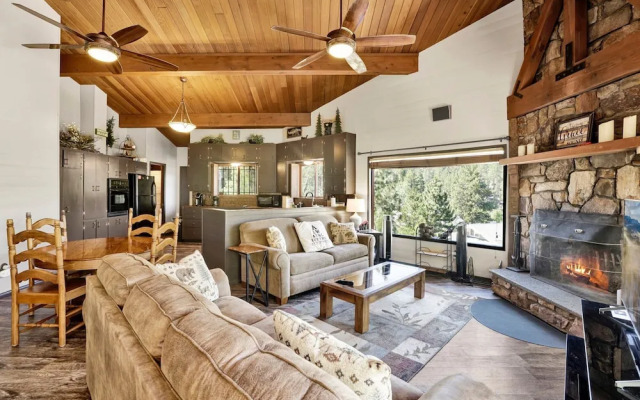 Cove Lakeview Cabin #2064