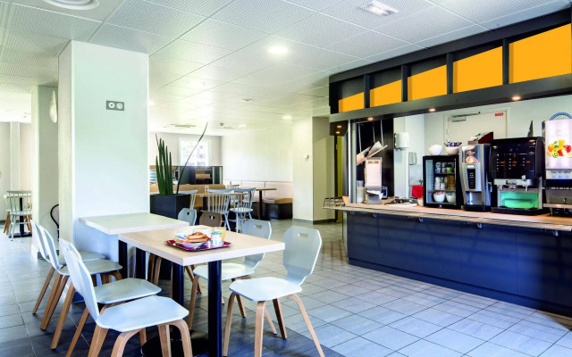 B&B HOTEL Paris Romainville Noisy-le-Sec
