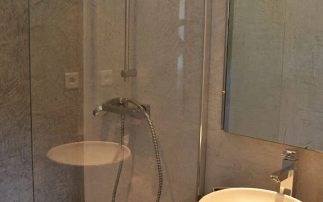 Villa in Solenzara With Pool & Sea View