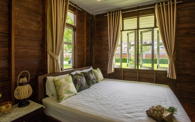 Baan Suan Krung Kao