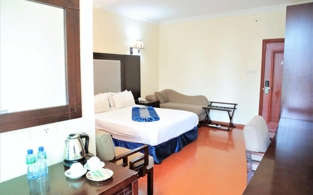Blue Birds International Hotel