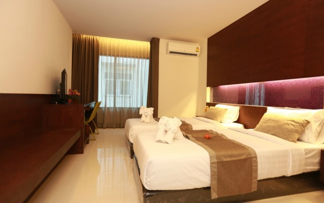 Collection O The Bangkok Airport Link Suite