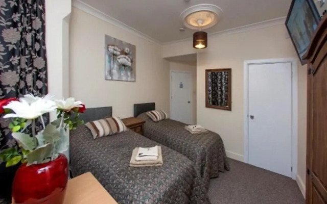 Riverside Hotel Bed and Breakfast