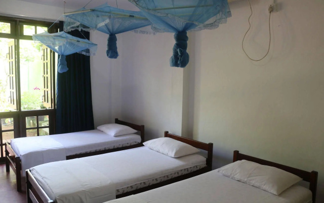 Sayuru Inn