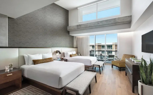 Residences At Mountain Shadows