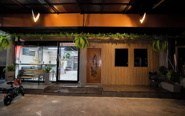 Pratunam Family House 2