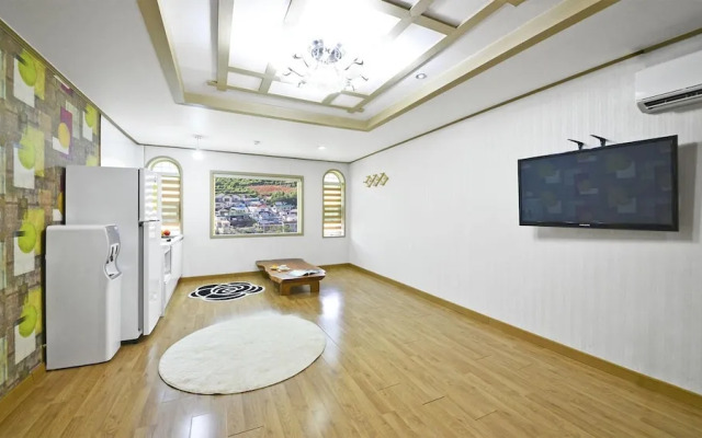 Tongyoung Macaio Pension