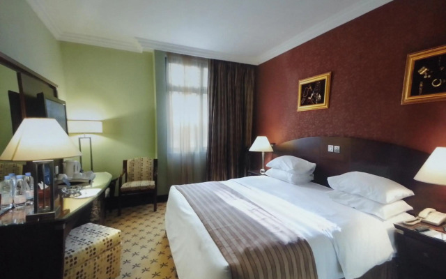 Leader Al Muna Kareem Hotel