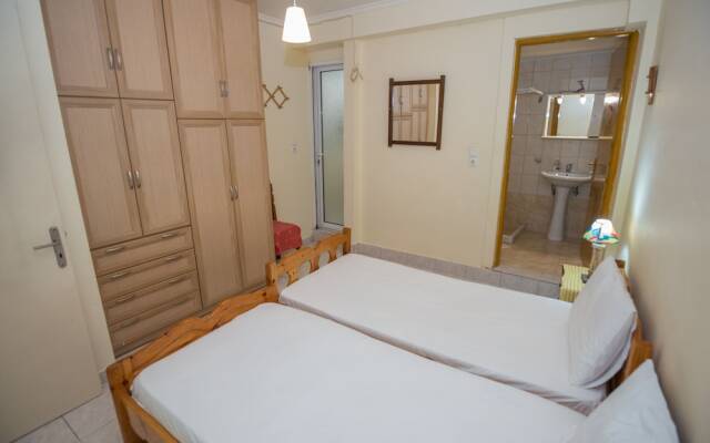 Lefkos Apartment in Lefkada city center!