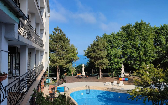 Park Hotel Briz All Inclusive- Free Parking