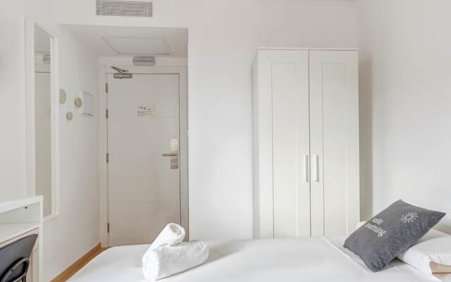 limehome Barcelona Carrer de Fontcoberta