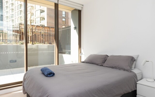 Modern Apartment in Darling Harbour