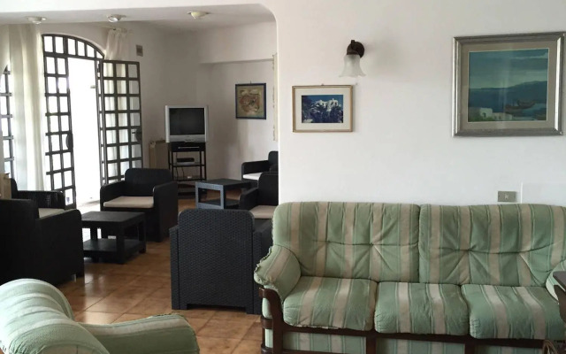 Paco Residence