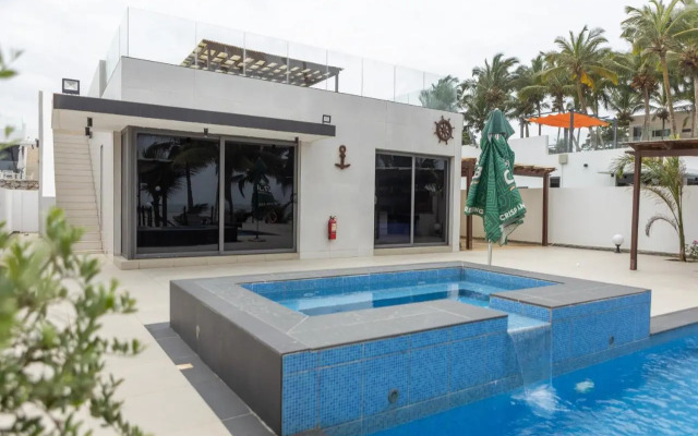 Tills Beach Resort