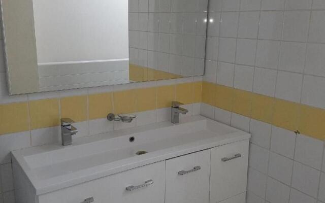 Gîte Moncé-en-Belin, 4 pièces, 6 personnes - FR-1-410-207