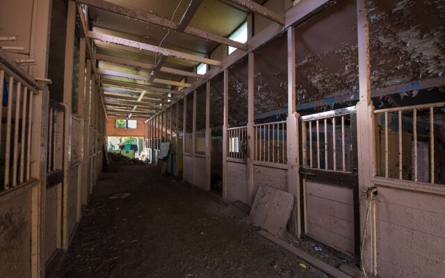 The Old Catskill Game Farm Inn