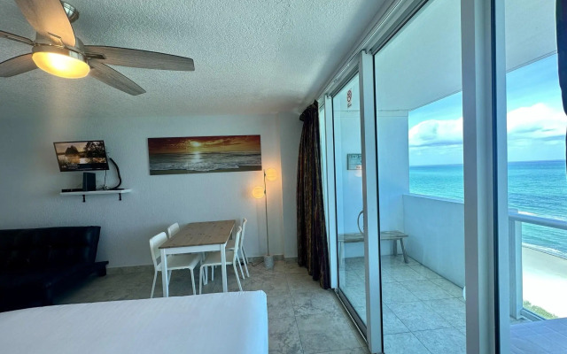 SeaStays Apartments