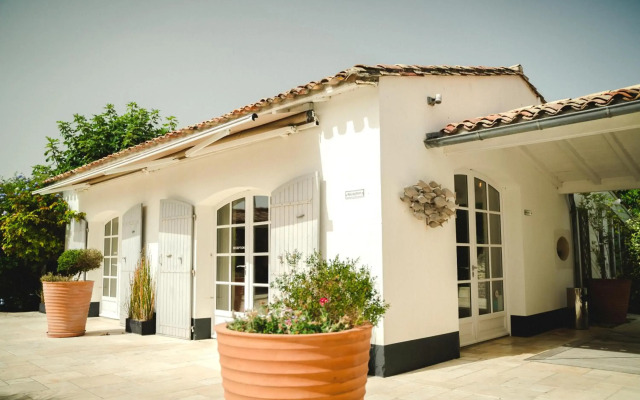 Le Clos Saint-Martin Hôtel & Spa