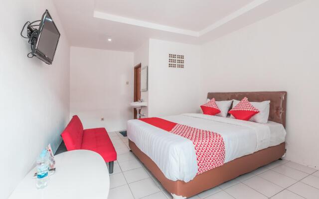 OYO 947 Angel Home Stay Syariah