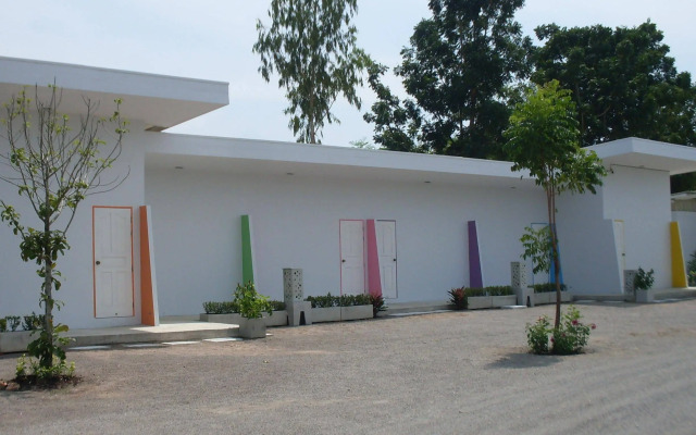 Lake Scene Resort