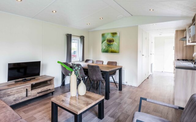 Chalet With Wifi, Within Nature of De Veluwe