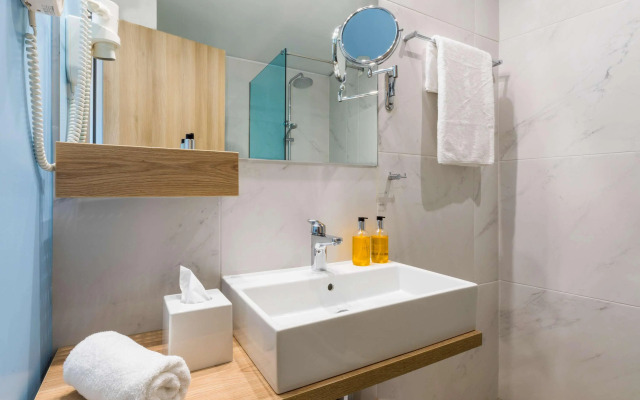 ibis Styles Athens Routes
