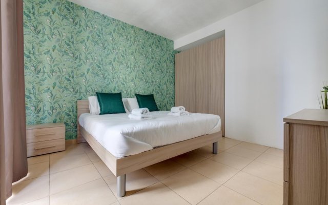 2 Bedroom Apartment Sliema Tigne Suites