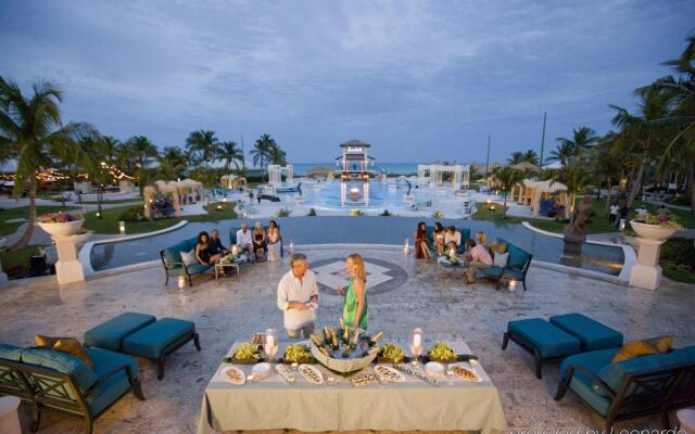 Sandals Emerald Bay - ALL INCLUSIVE Couples Only