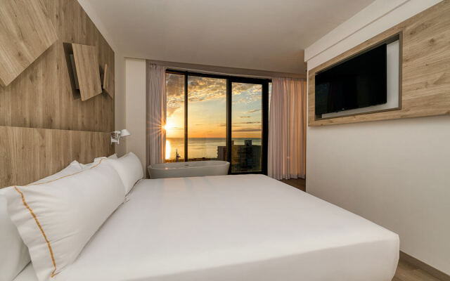 Senator Gandia Hotel
