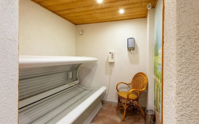 Spacious Apartment With Solarium