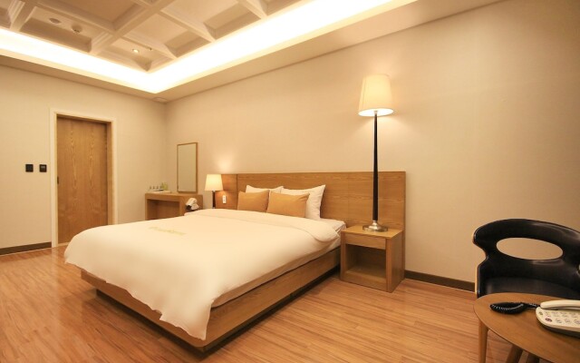 Lake45 Hotel