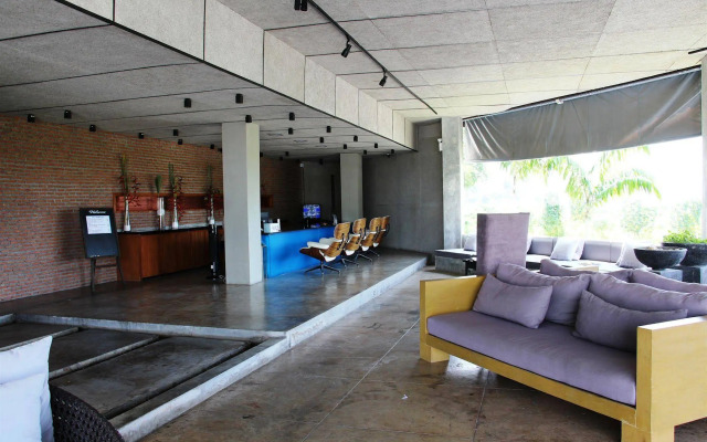 Sea Two Pool Villa Resort