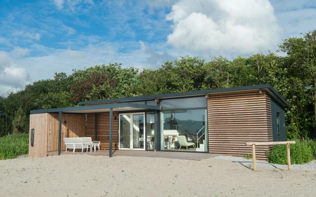 Great Lodge with Microwave Oven near Beach