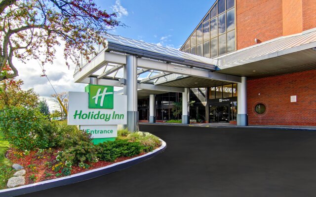 Holiday Inn Oakville Centre, an IHG Hotel