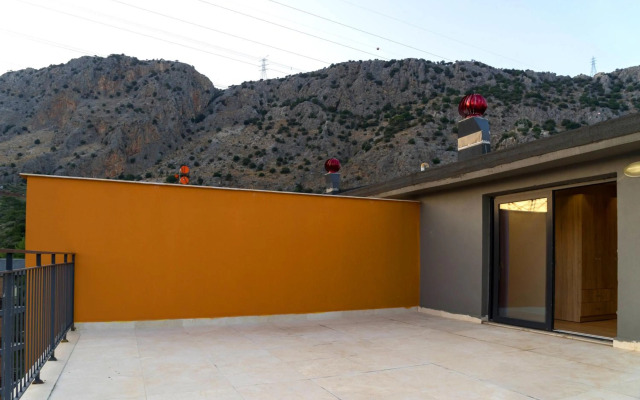 Mene Suites