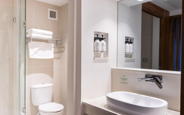 Holiday Inn Suva by IHG