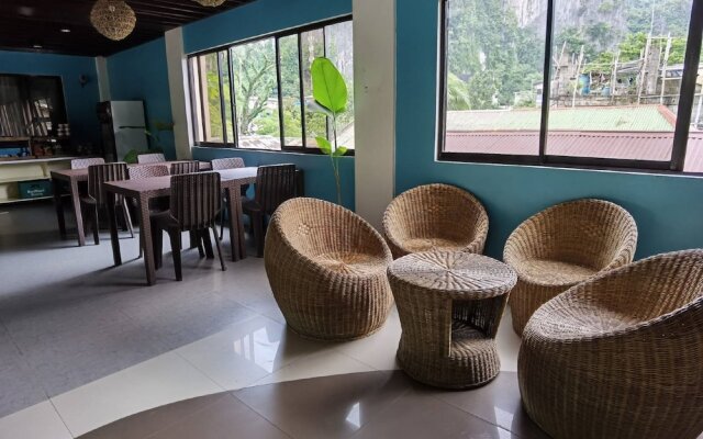 Amos Pili Tree Inn powered by Cocotel