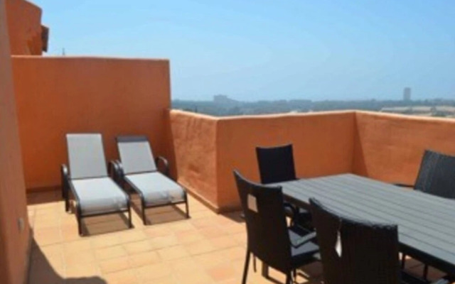 Luxury Duplex Penthouse with Sea Views ML26